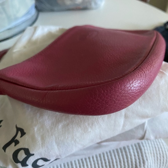 Authentic Longchamp Pink Leather Shoulder Bag - Picture 8 of 12